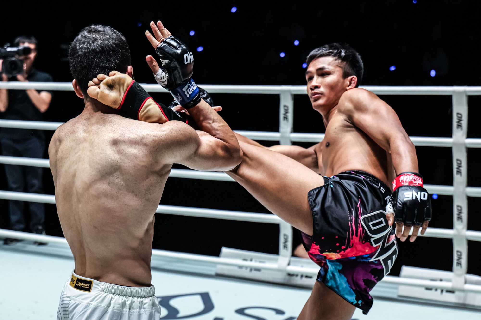 Kongsuk FIGHTHING